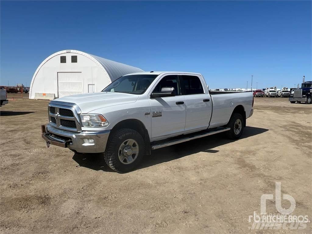 RAM 2500 Pick-upy / Pojazdy z otwieranymi burtami