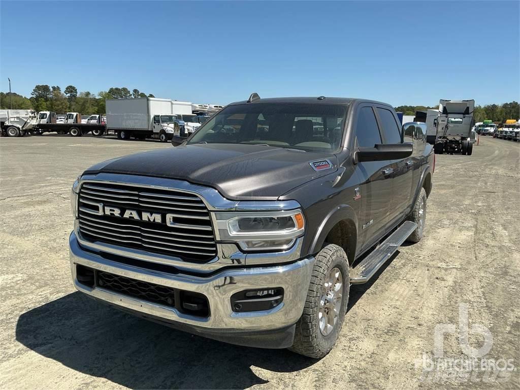 RAM 2500 Pick-upy / Pojazdy z otwieranymi burtami