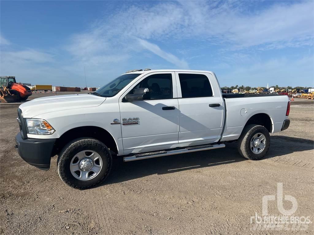 RAM 2500 Pick-upy / Pojazdy z otwieranymi burtami