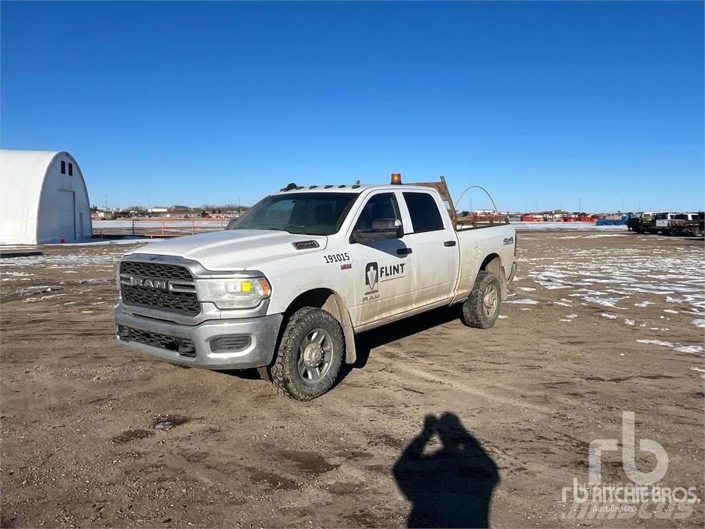 RAM 2500 Pick-upy / Pojazdy z otwieranymi burtami