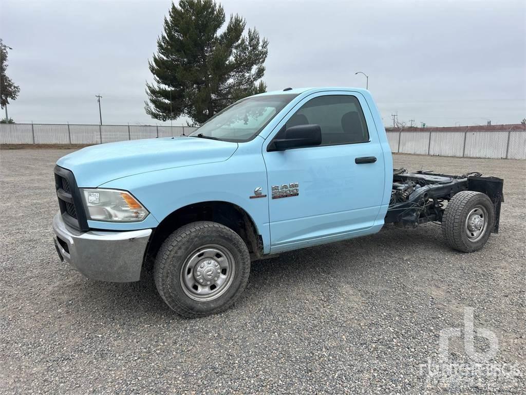 RAM 2500 Pojazdy pod zabudowę