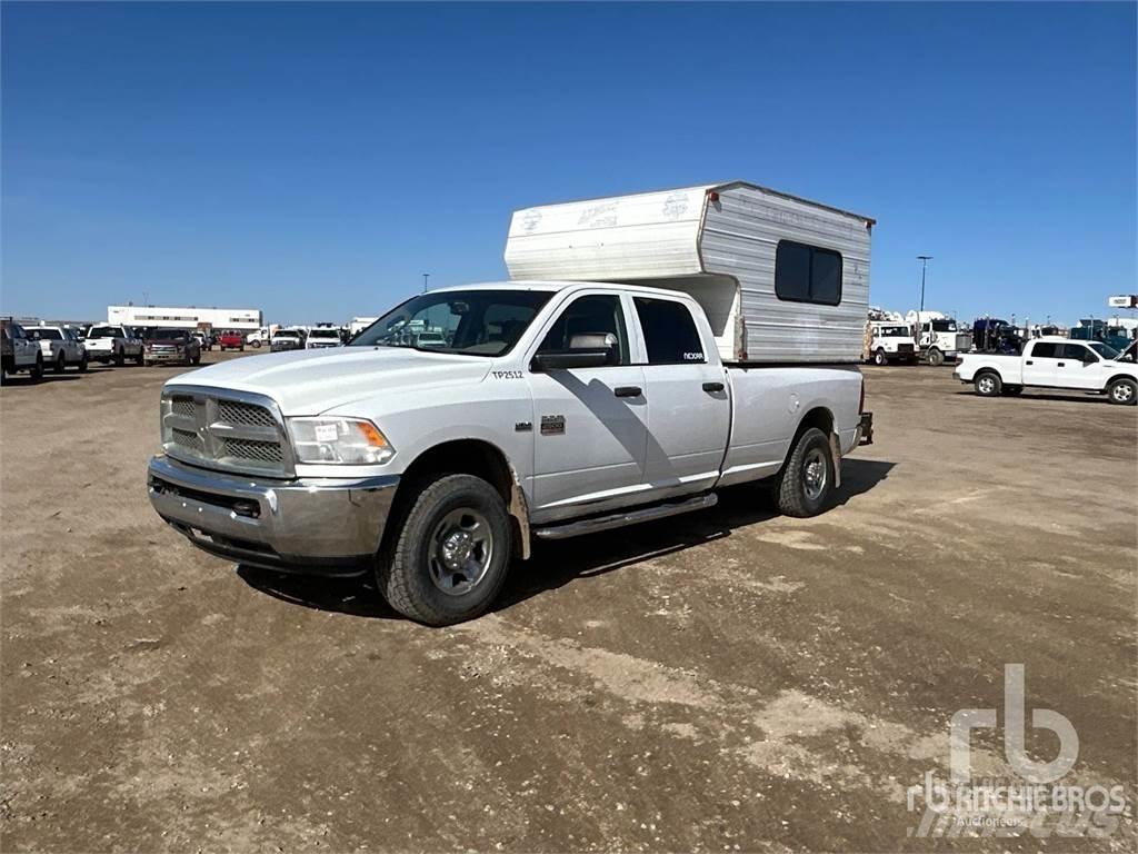 RAM 2500 Pick-upy / Pojazdy z otwieranymi burtami