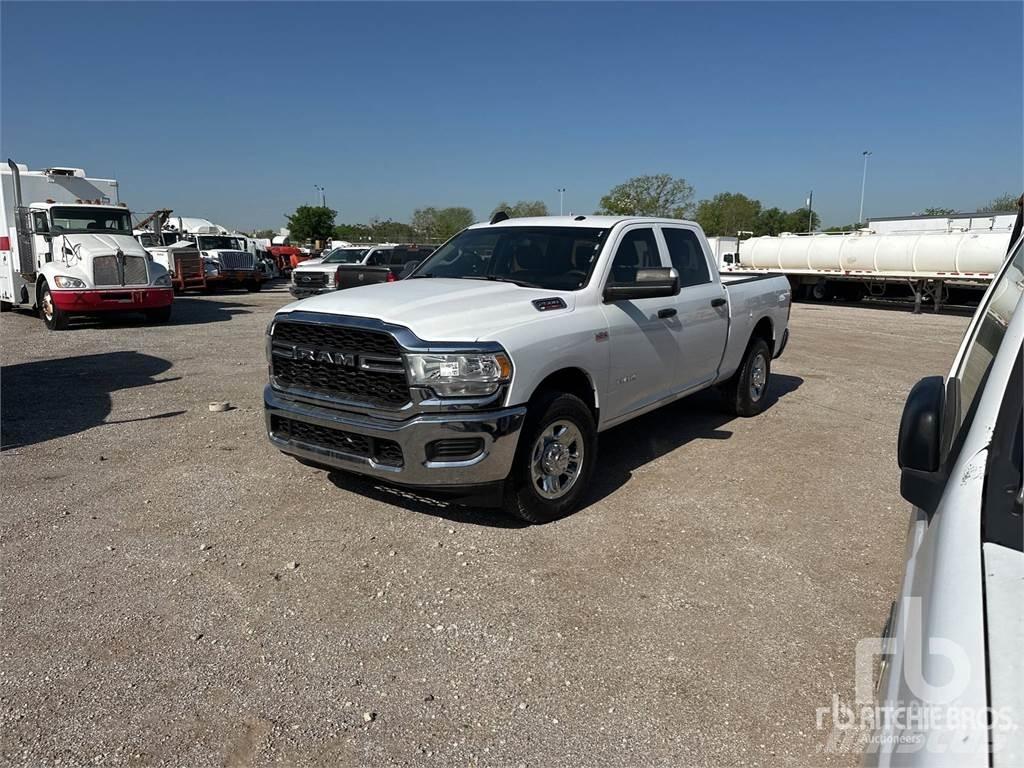 RAM 2500 Pick-upy / Pojazdy z otwieranymi burtami