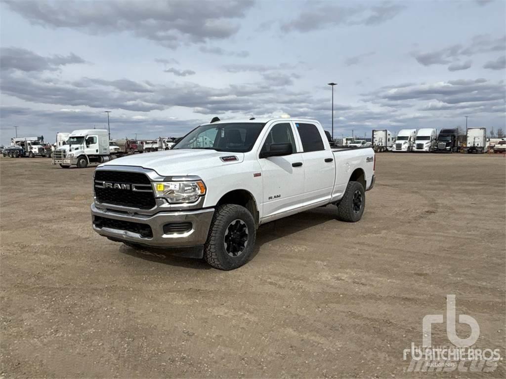RAM 2500 Pick-upy / Pojazdy z otwieranymi burtami