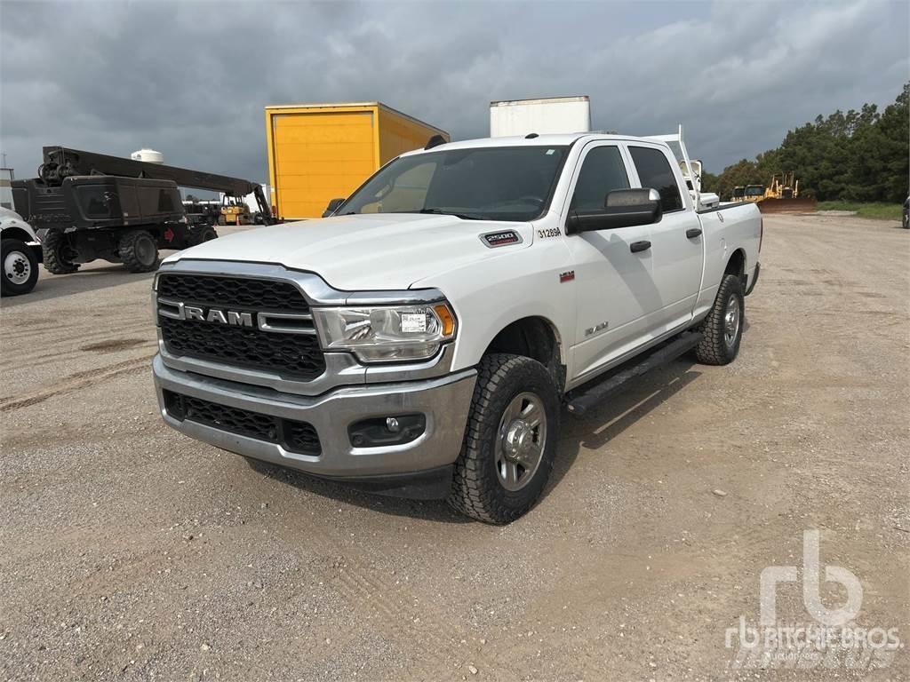 RAM 2500 Pick-upy / Pojazdy z otwieranymi burtami