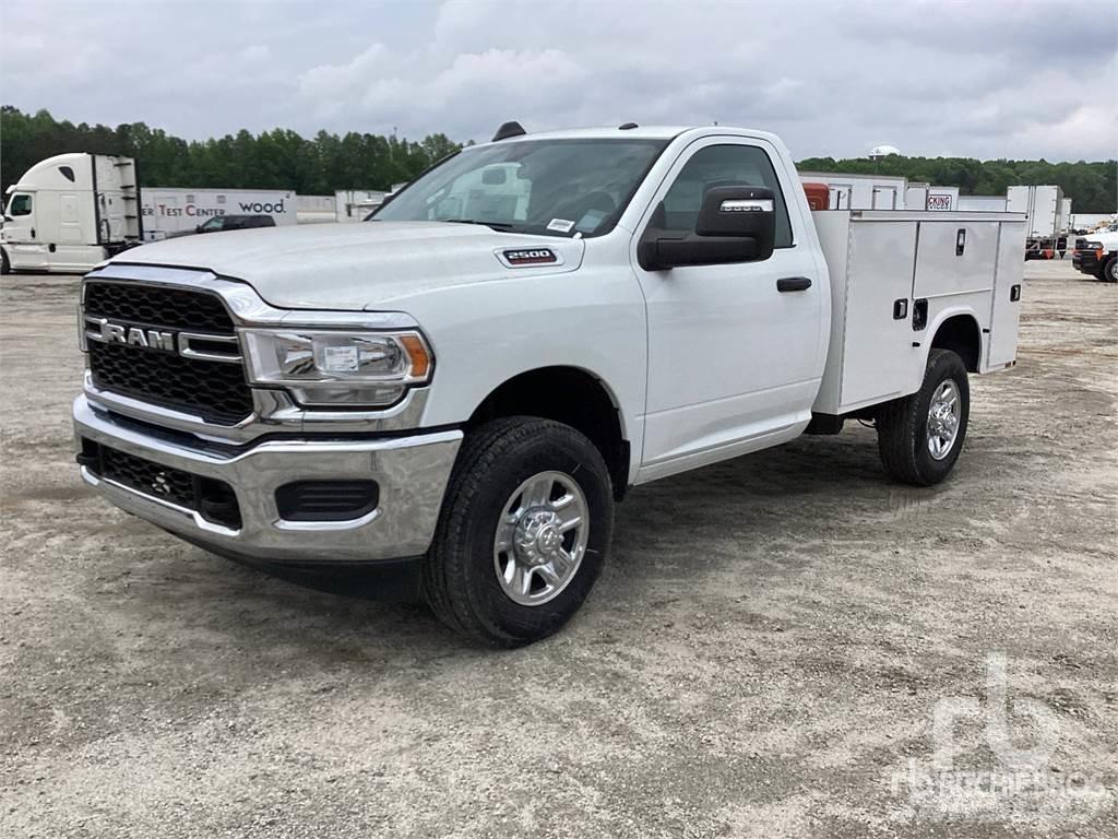 RAM 2500 Pojazdy komunalne