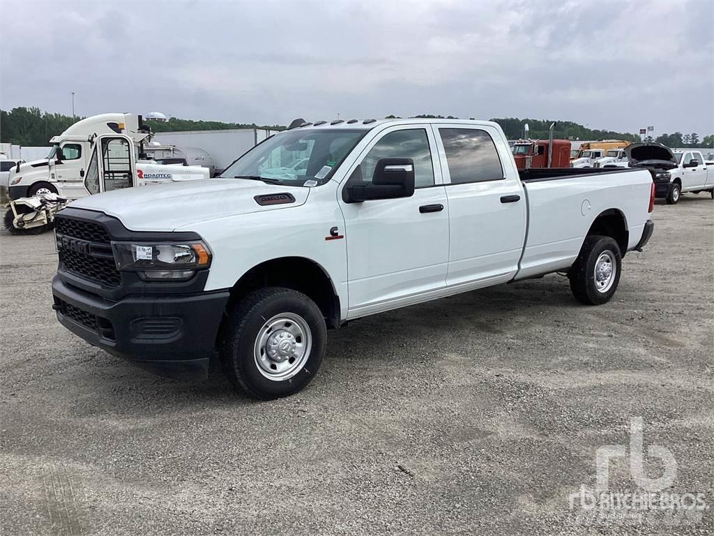 RAM 2500 Pick-upy / Pojazdy z otwieranymi burtami