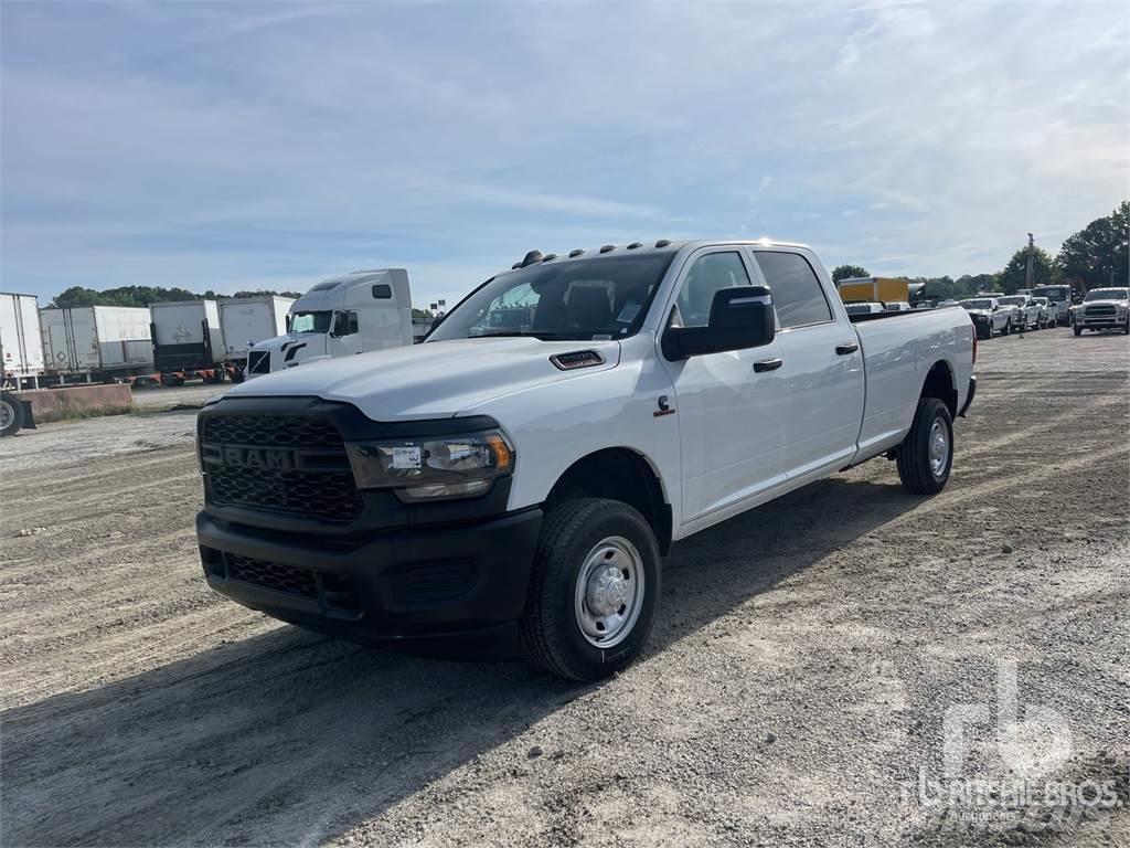RAM 2500 Pick-upy / Pojazdy z otwieranymi burtami