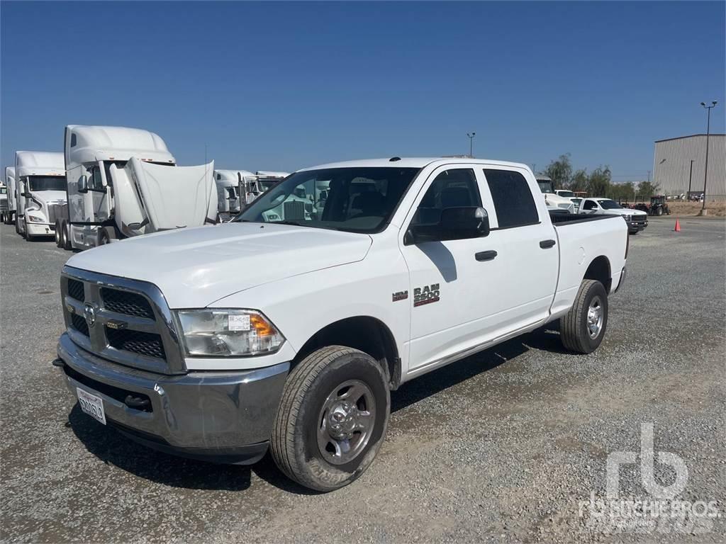 RAM 2500 Pick-upy / Pojazdy z otwieranymi burtami
