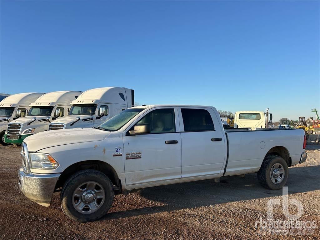 RAM 2500 Pick-upy / Pojazdy z otwieranymi burtami