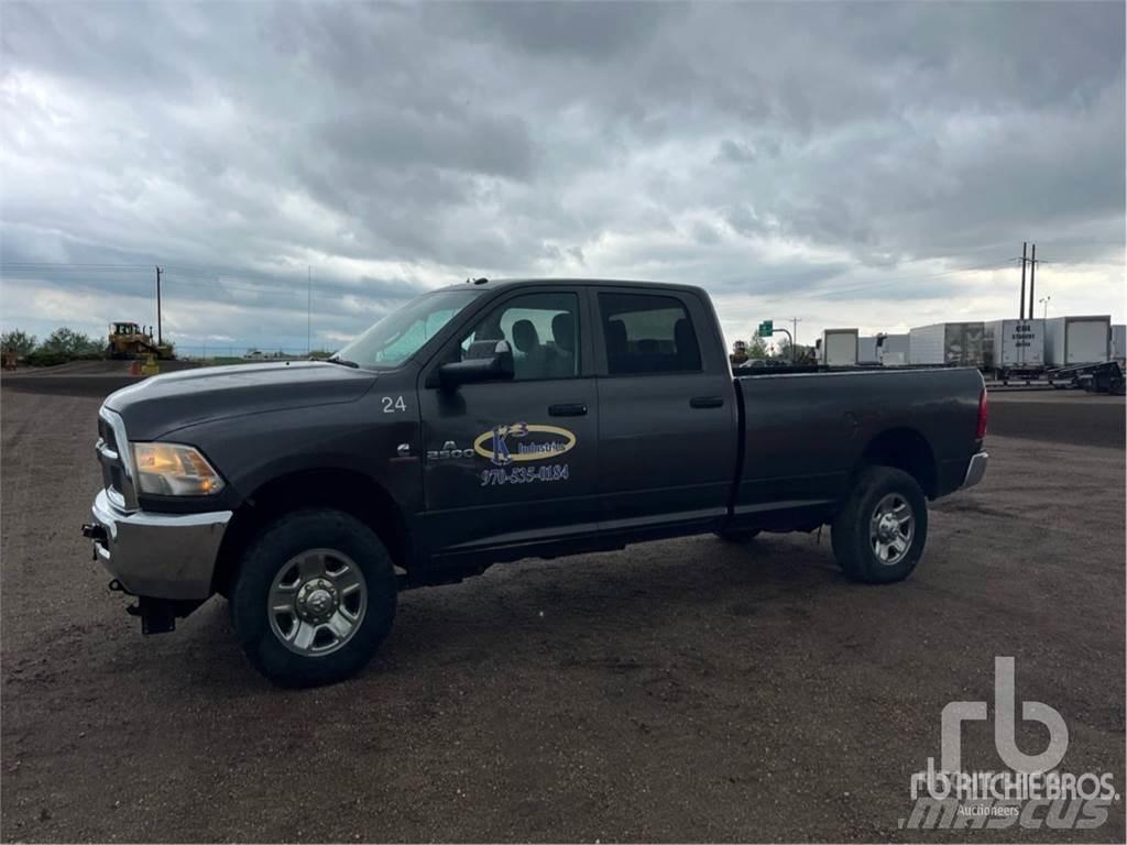 RAM 2500 Pick-upy / Pojazdy z otwieranymi burtami