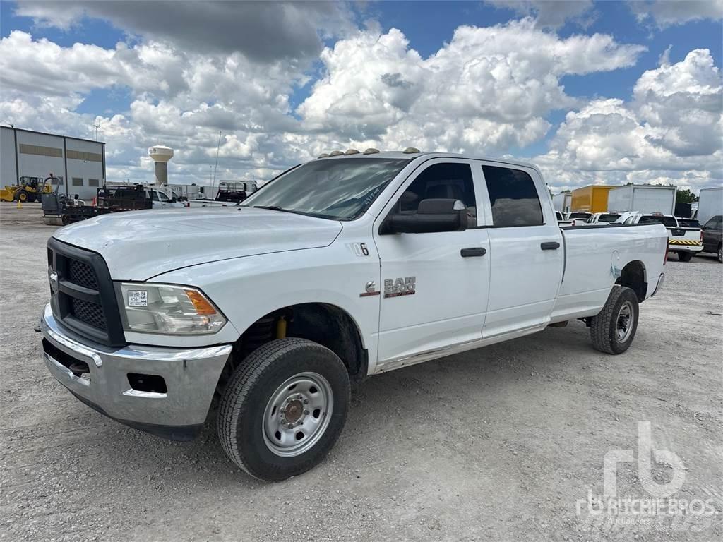 RAM 2500 Pick-upy / Pojazdy z otwieranymi burtami