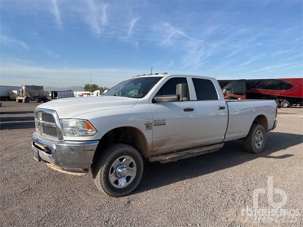 RAM 3500 Pick-upy / Pojazdy z otwieranymi burtami