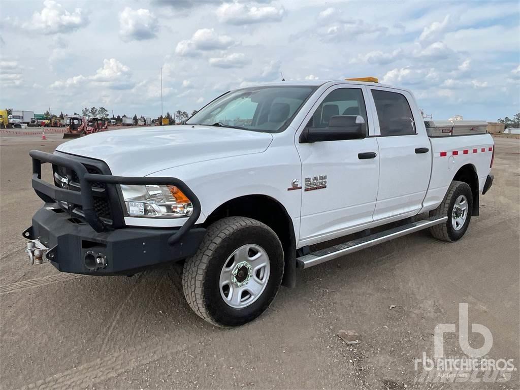 RAM 3500 Pick-upy / Pojazdy z otwieranymi burtami