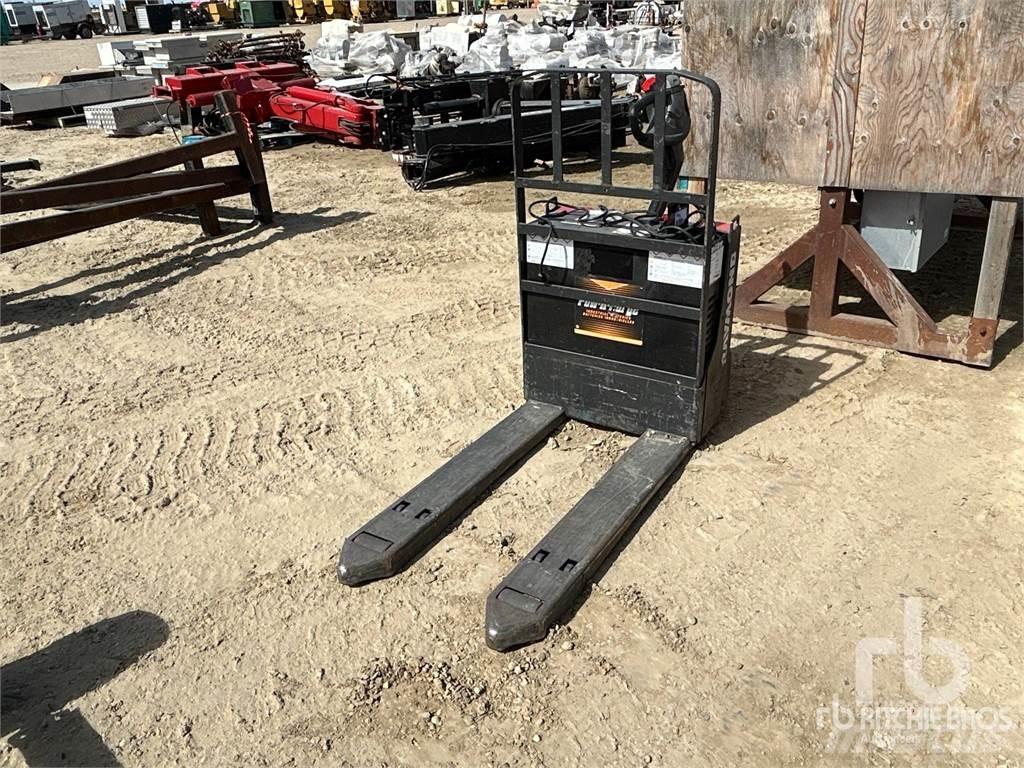 Raymond 8210 Regały do palet