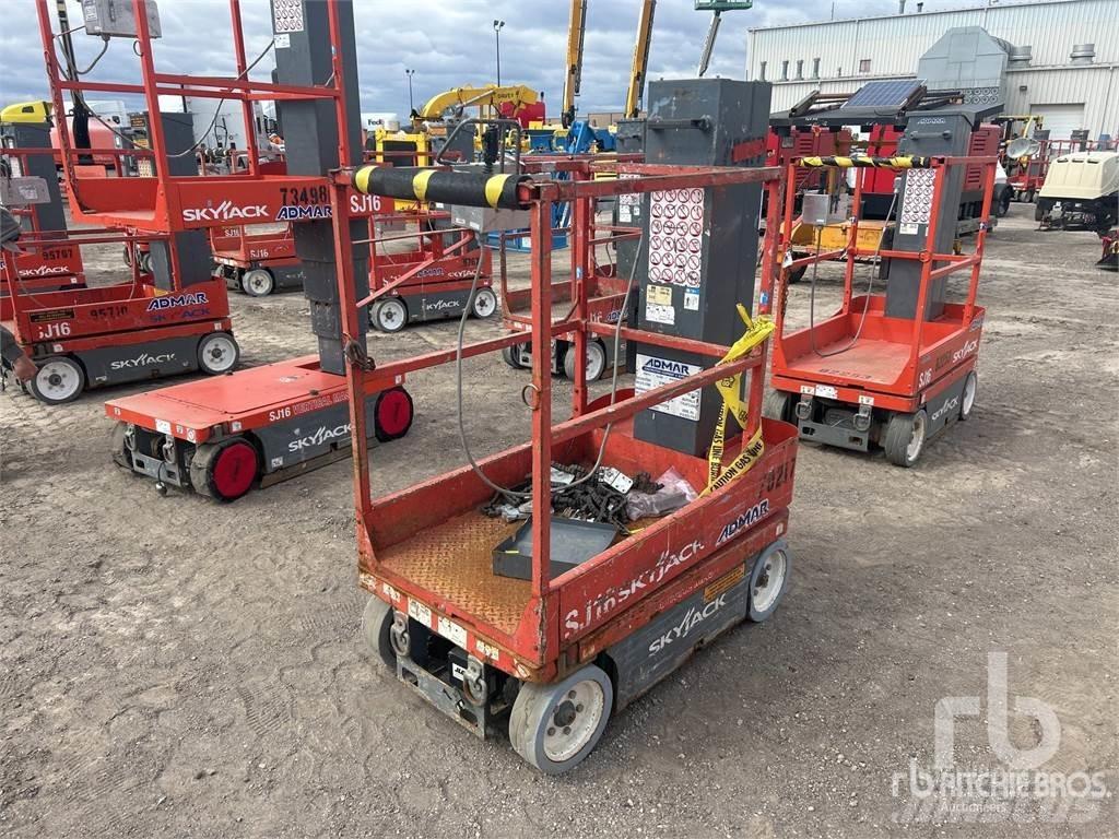 SkyJack SJ16 Podnośniki, wciągarki i windy towarowe