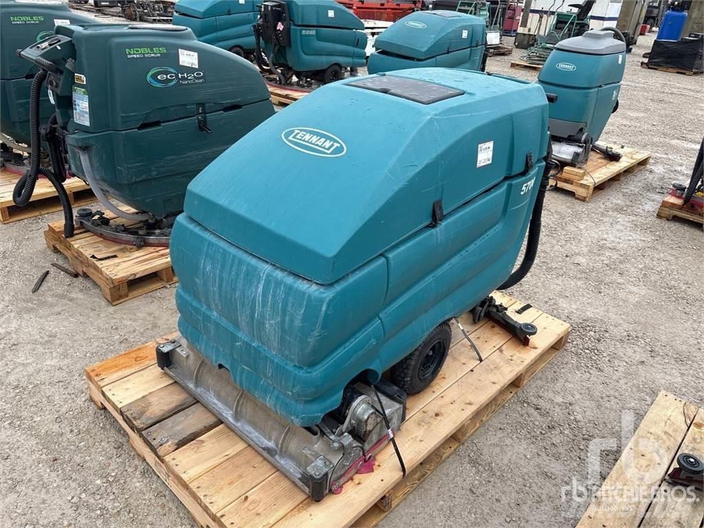 Tennant 5700 Zamiatarki - Zgarniarki - Odśnieżarki