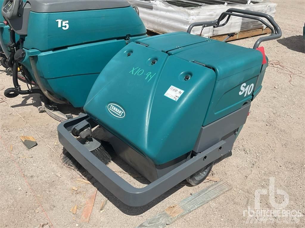 Tennant S10 Zamiatarki - Zgarniarki - Odśnieżarki