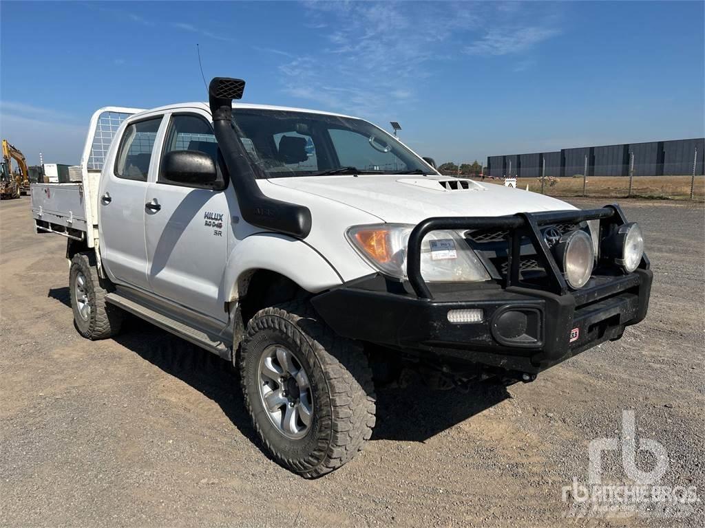 Toyota HILUX Pick-upy / Pojazdy z otwieranymi burtami