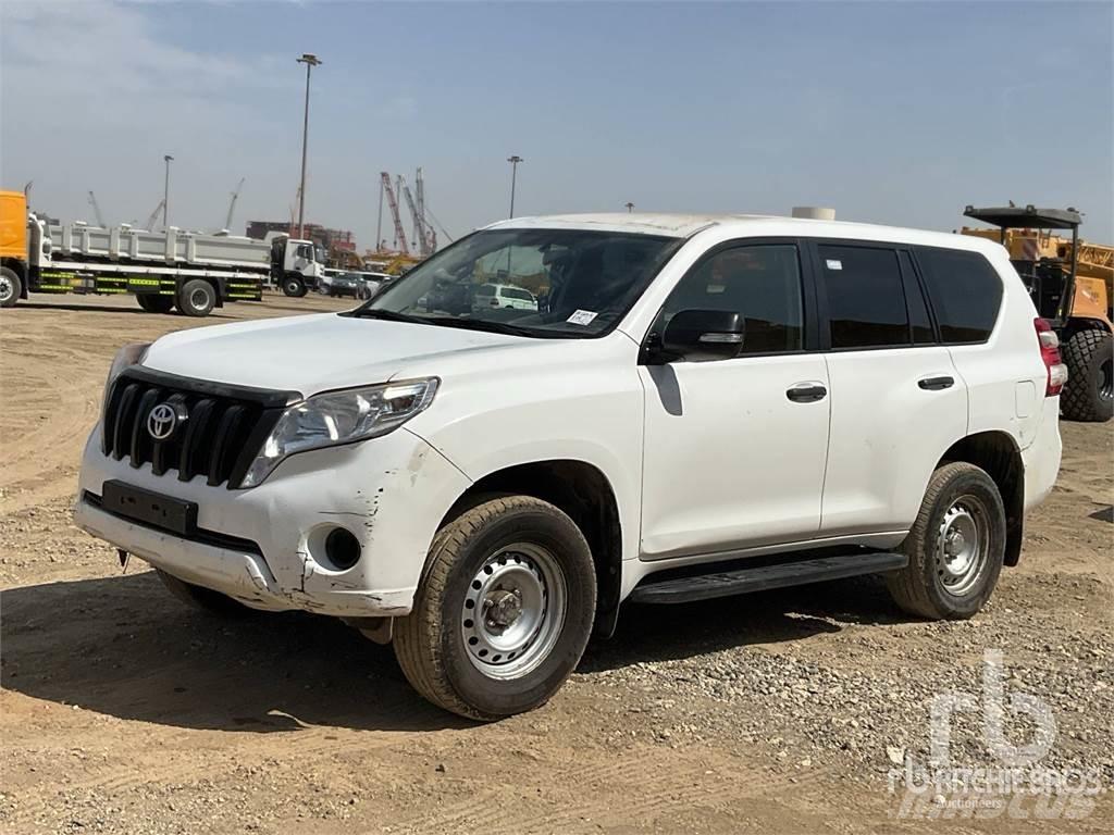 Toyota PRADO Pick-upy / Pojazdy z otwieranymi burtami