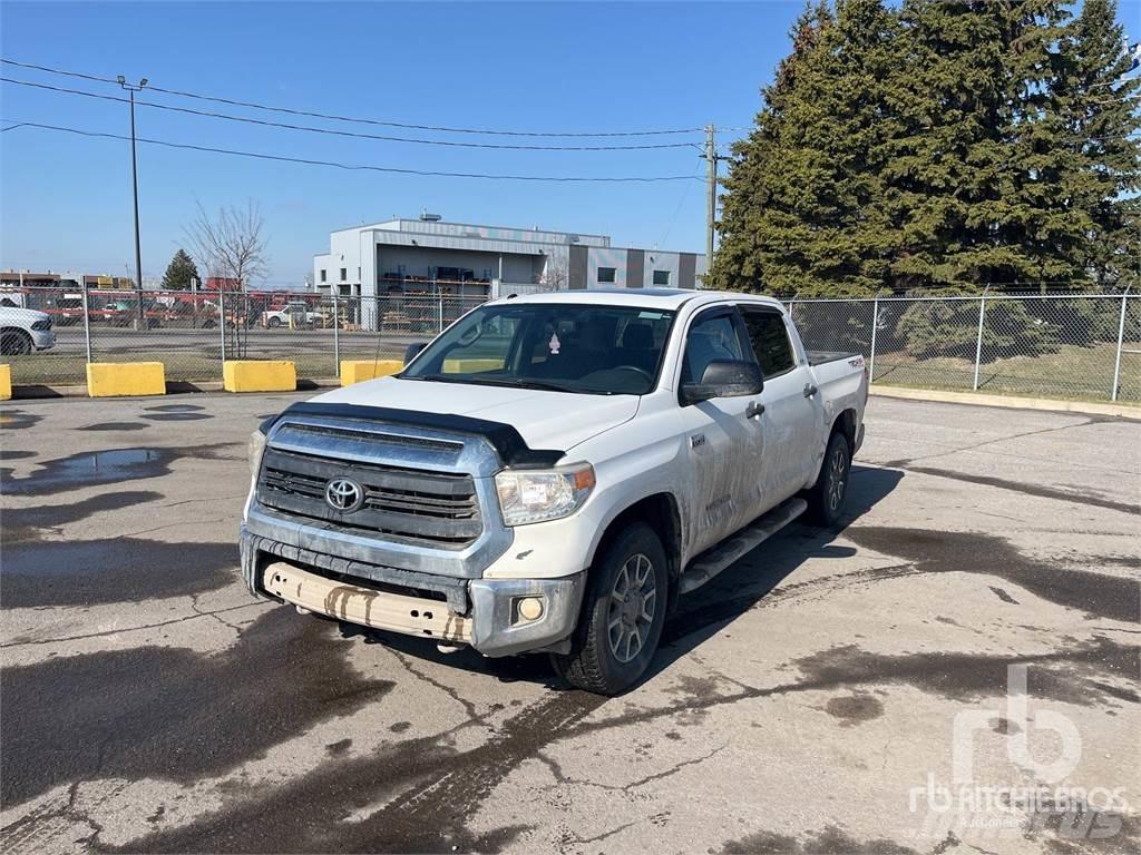 Toyota TUNDRA Pick-upy / Pojazdy z otwieranymi burtami