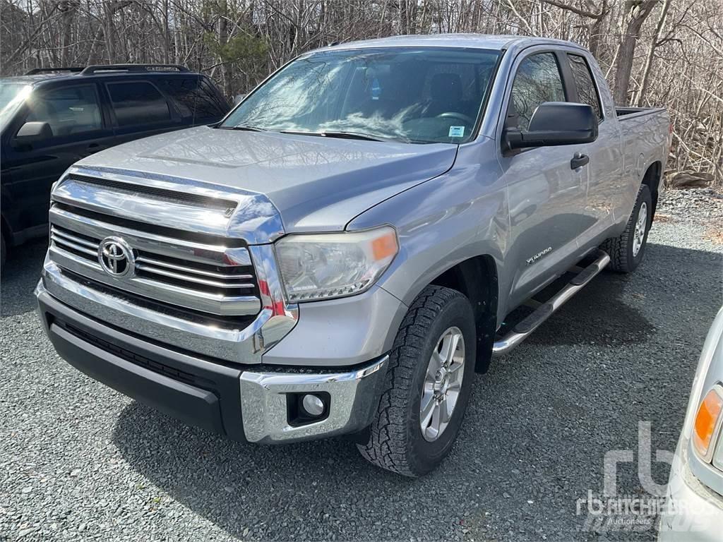 Toyota TUNDRA Pick-upy / Pojazdy z otwieranymi burtami