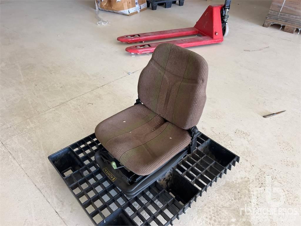 Tractor Seat Inne akcesoria do ciągników