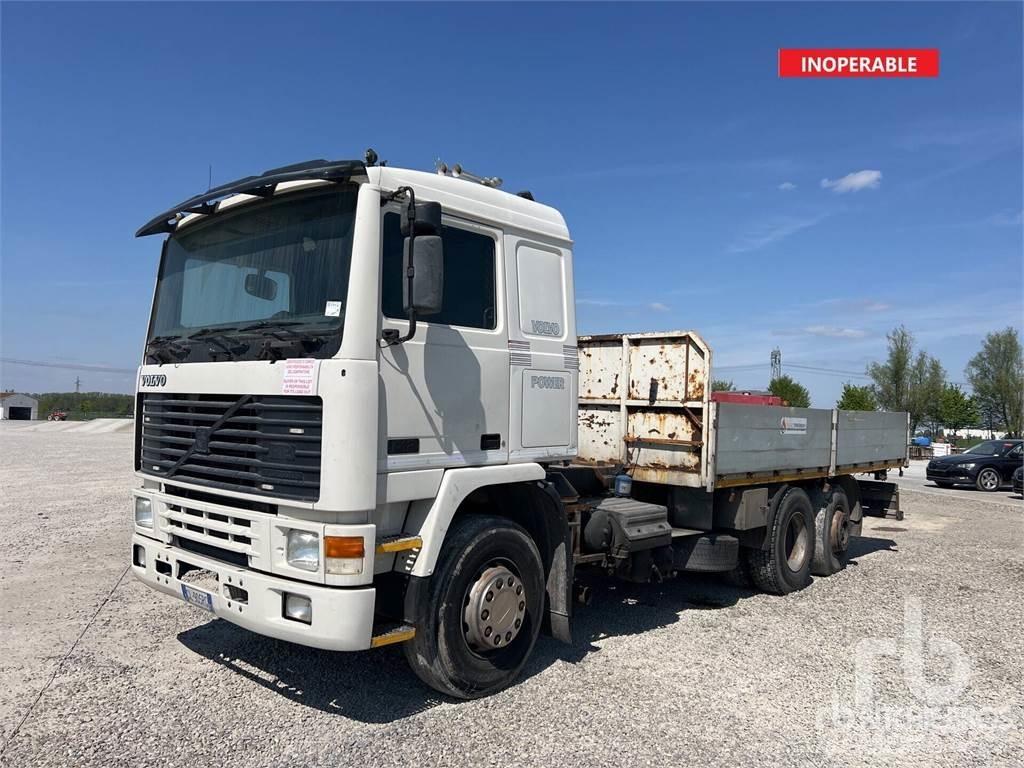 Volvo F12 Ciężarówki typu Platforma / Skrzynia