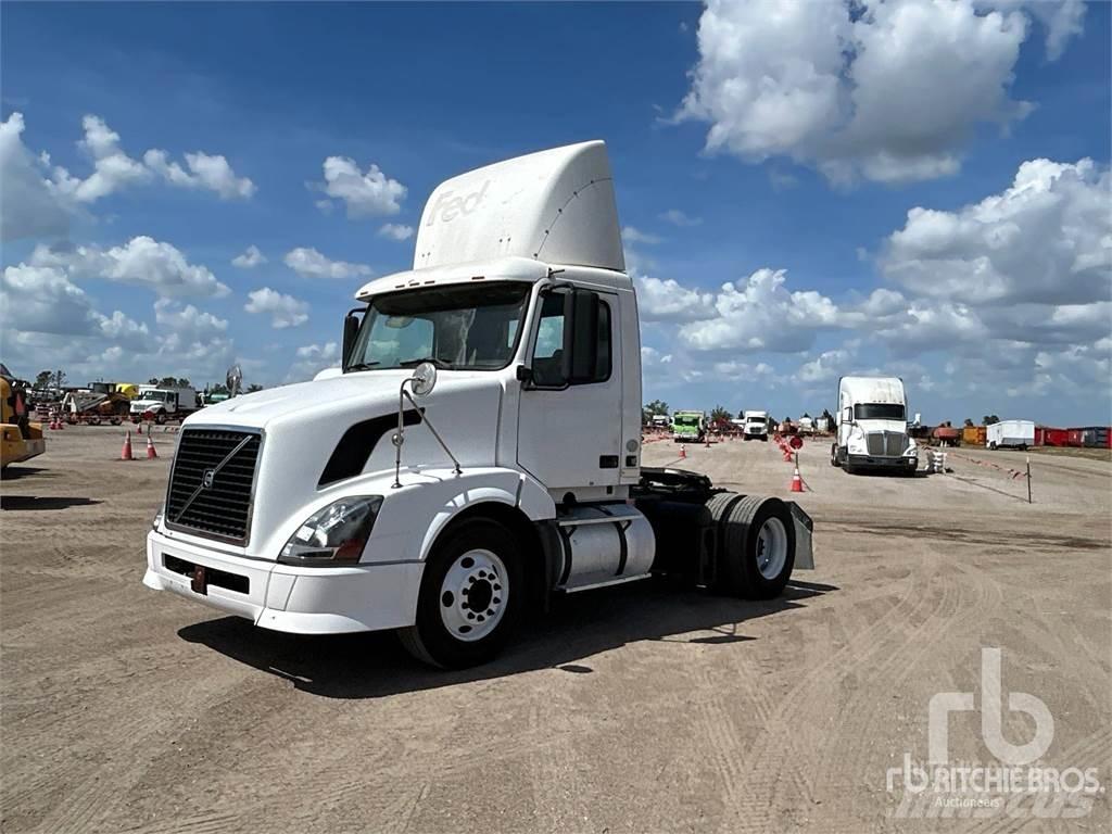 Volvo VNL300 Ciągniki siodłowe
