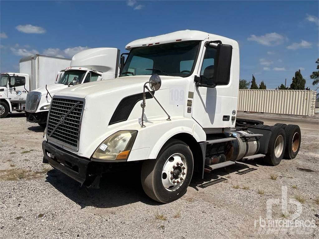 Volvo VNL300 Ciągniki siodłowe