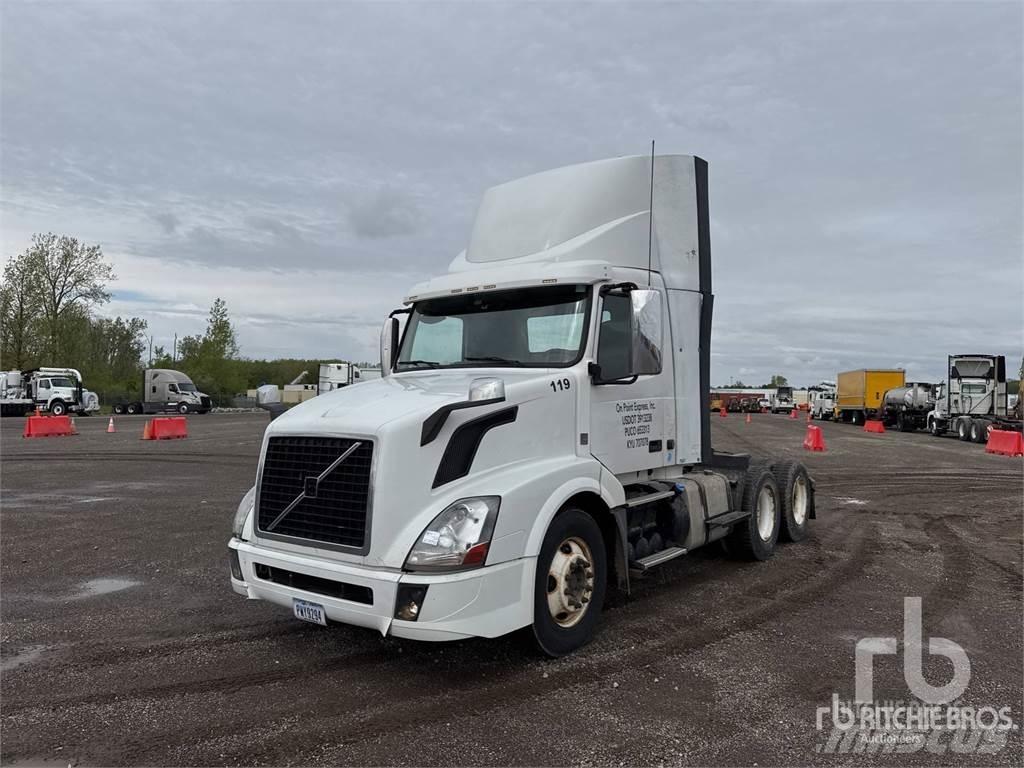 Volvo VNL300 Ciągniki siodłowe