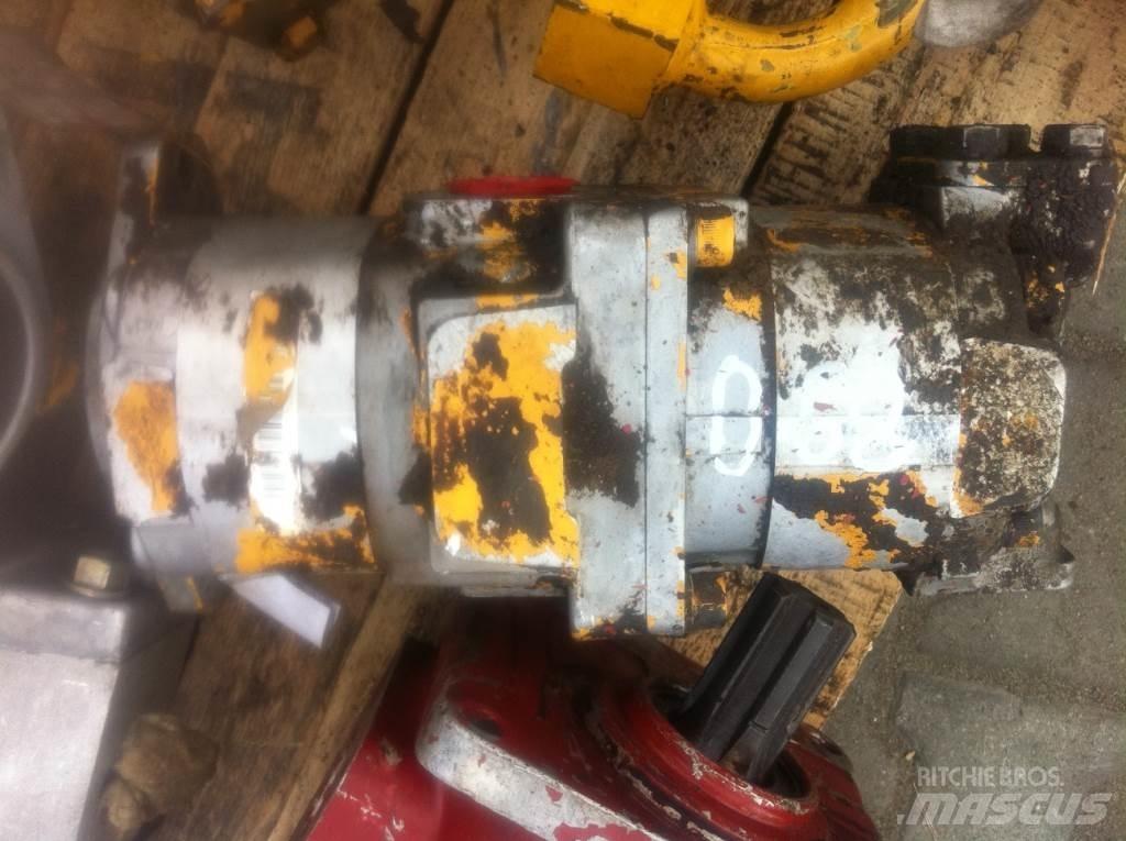 Komatsu D65 Hydraulika