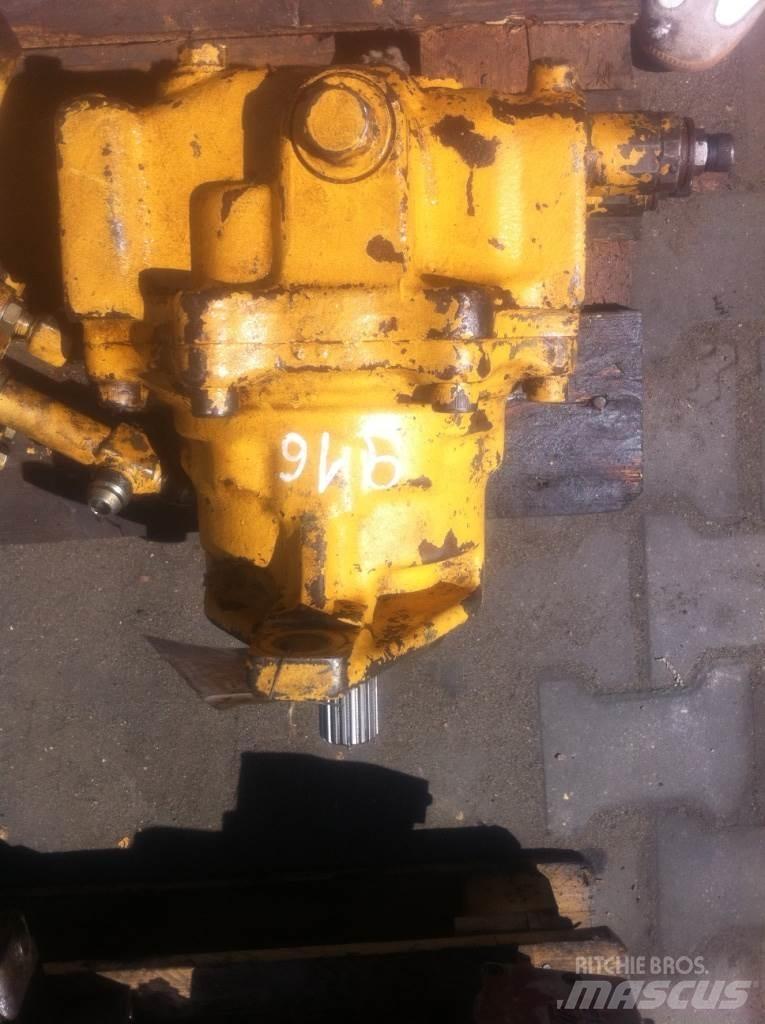 Komatsu E2153569 Silniki