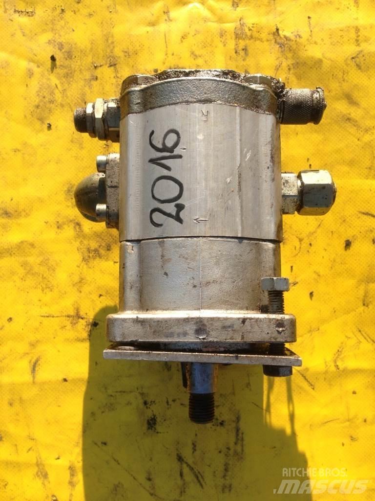 O&K 2460288L Hydraulika