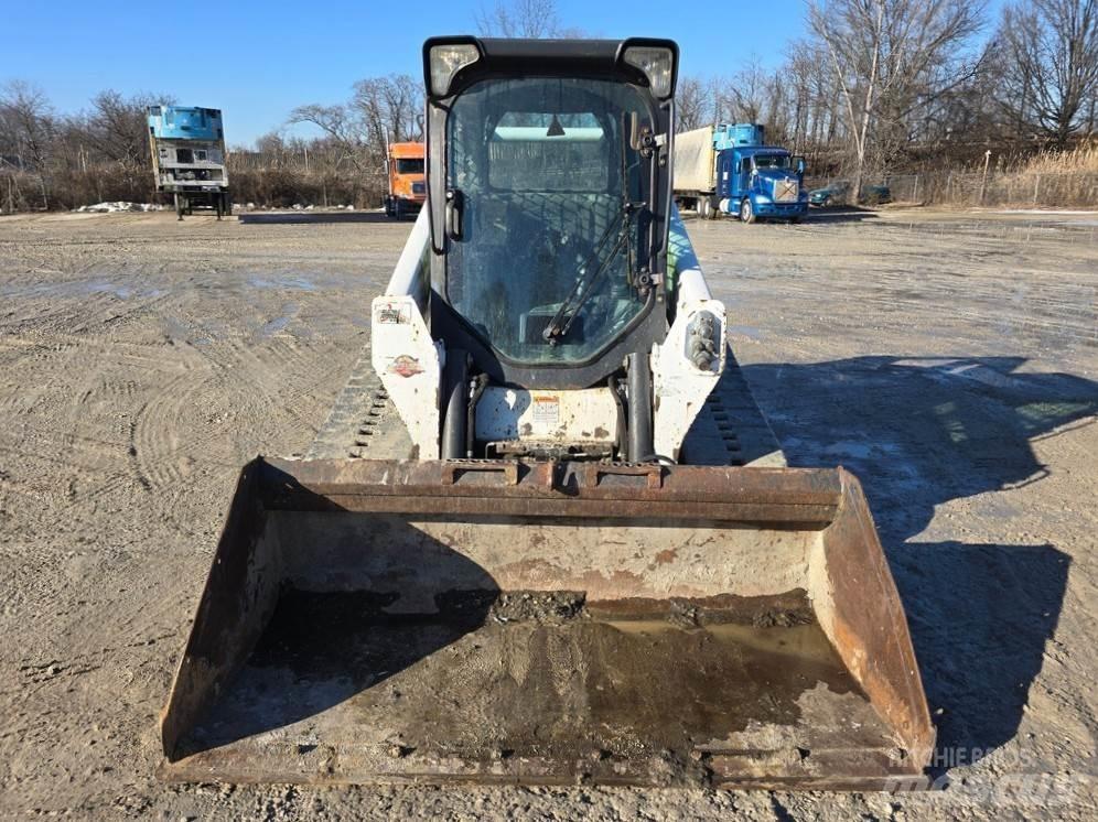 Bobcat T590 Ładowarki burtowe