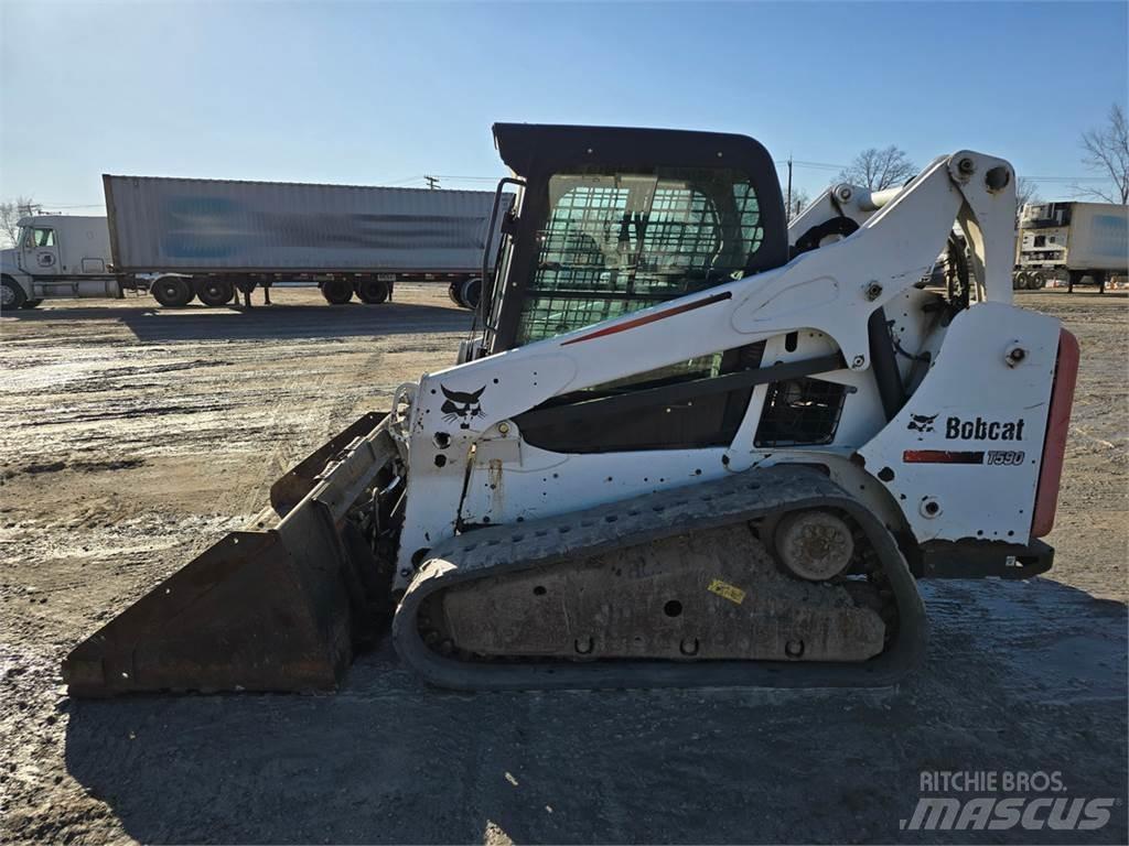 Bobcat T590 Ładowarki burtowe