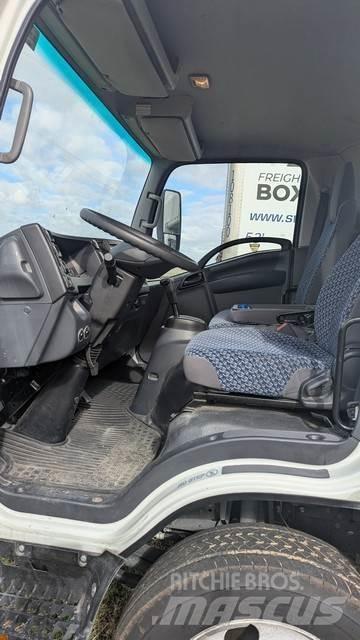 Chevrolet W4500 Samochody ciężarowe ze skrzynią zamkniętą
