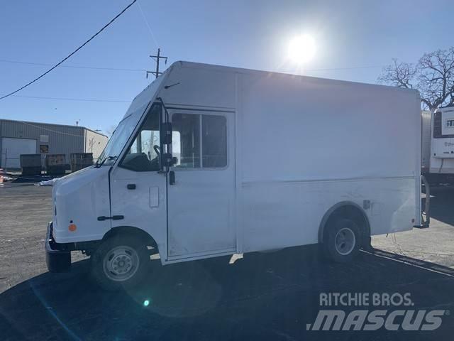 Ford E350 Samochody ciężarowe ze skrzynią zamkniętą
