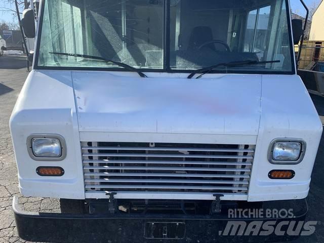 Ford E350 Samochody ciężarowe ze skrzynią zamkniętą