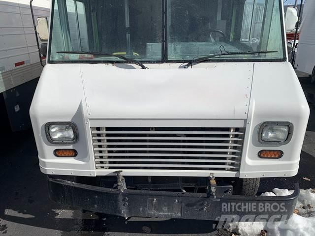 Ford E350 Samochody ciężarowe ze skrzynią zamkniętą