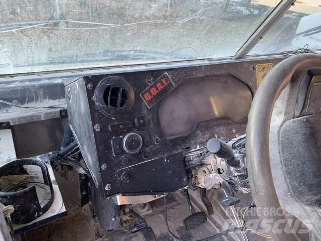 Ford E350 Samochody ciężarowe ze skrzynią zamkniętą