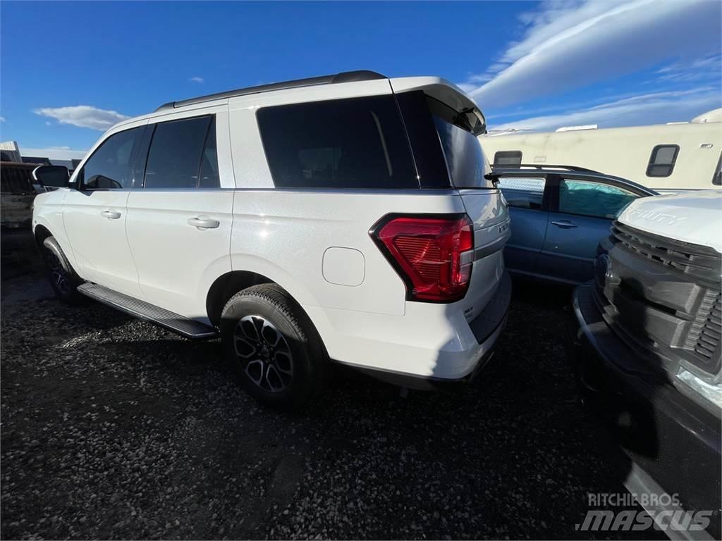 Ford Expedition Inne