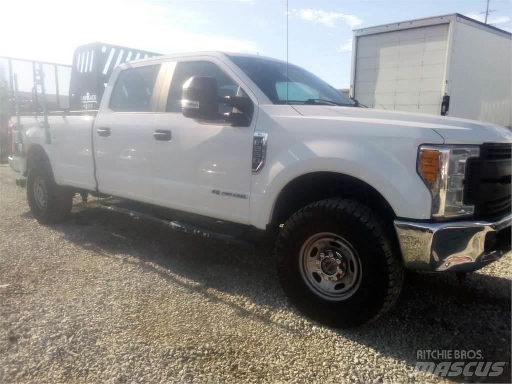 Ford F250 Pick-upy / Pojazdy z otwieranymi burtami