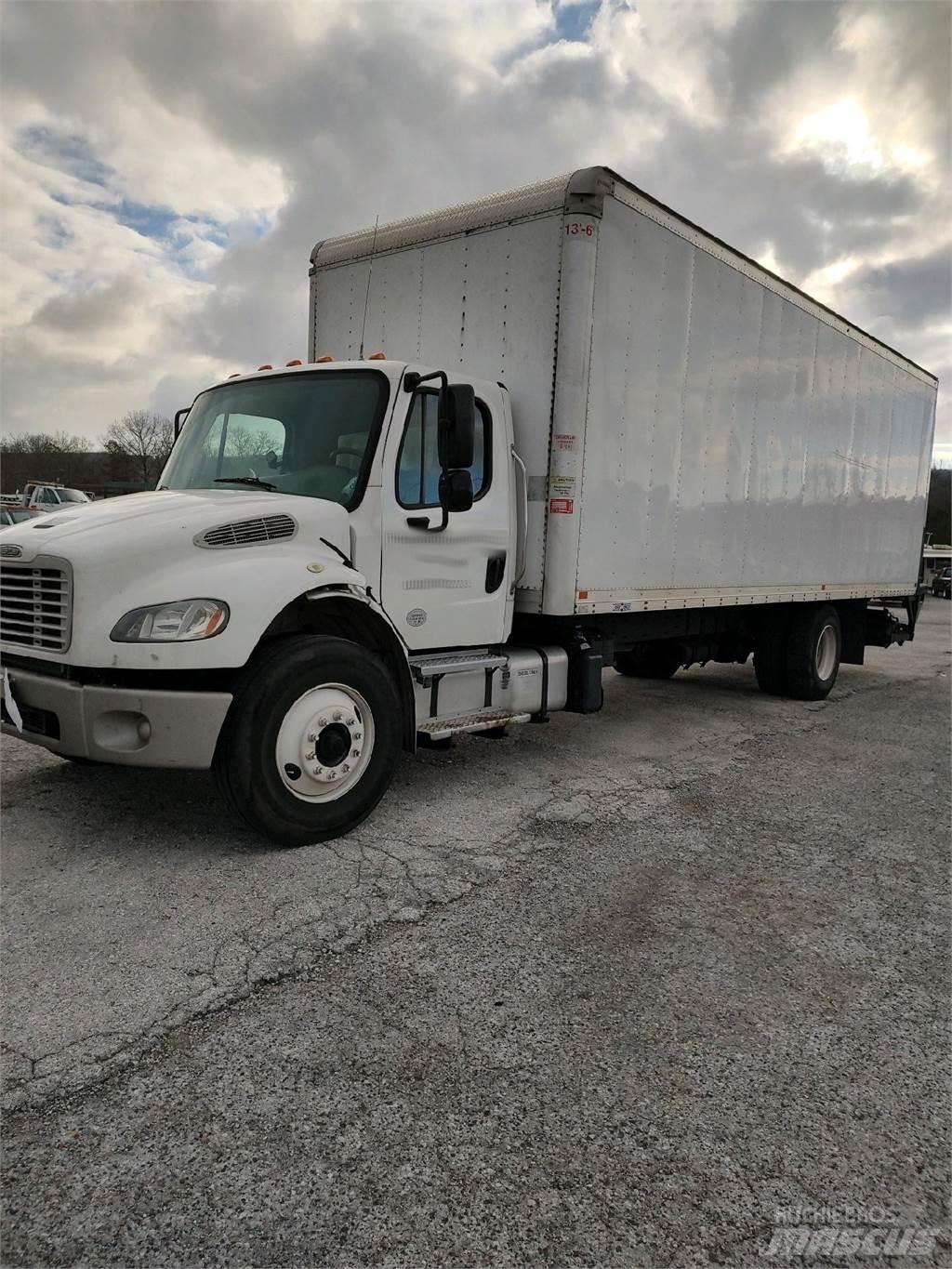 Freightliner M2 Samochody ciężarowe ze skrzynią zamkniętą