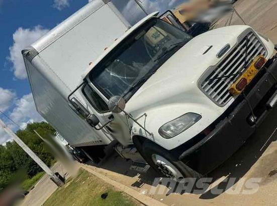 Freightliner M2 Samochody ciężarowe ze skrzynią zamkniętą