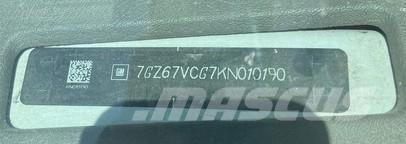 GMC Savana 4500 Samochody ciężarowe ze skrzynią zamkniętą