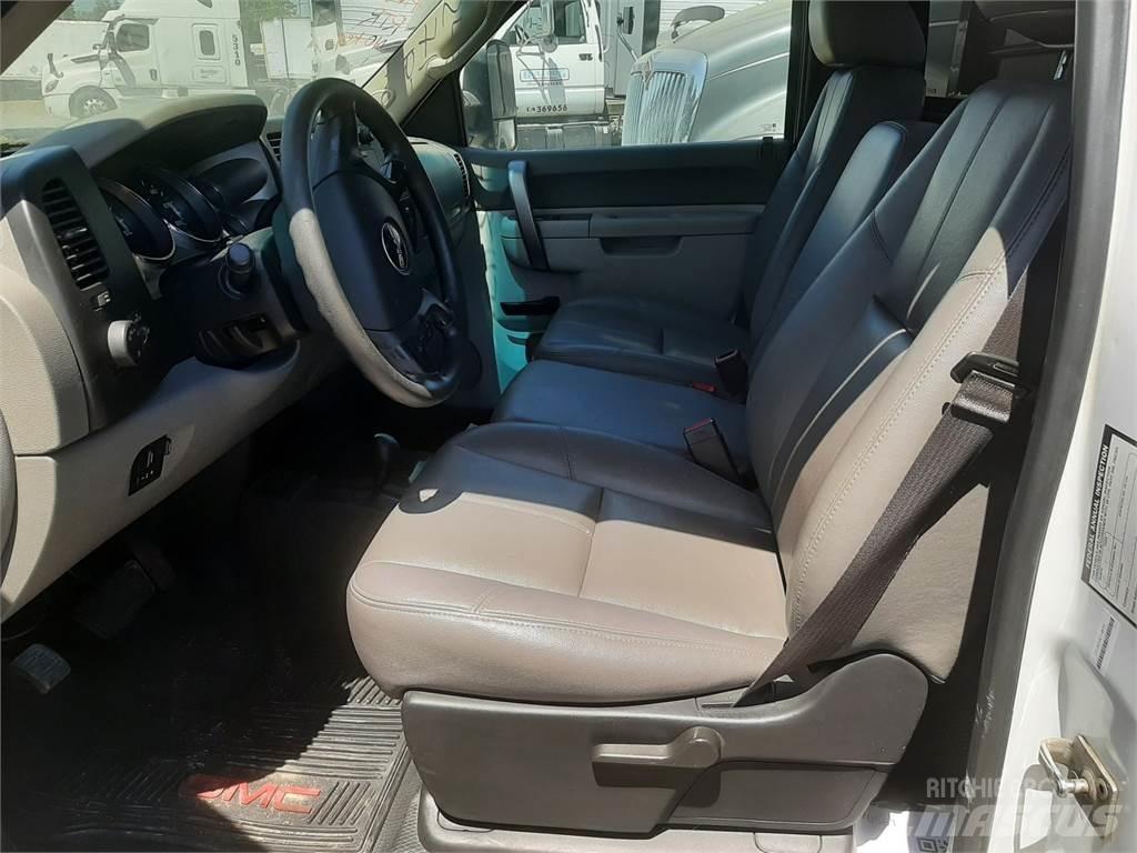 GMC Sierra 3500 Inne