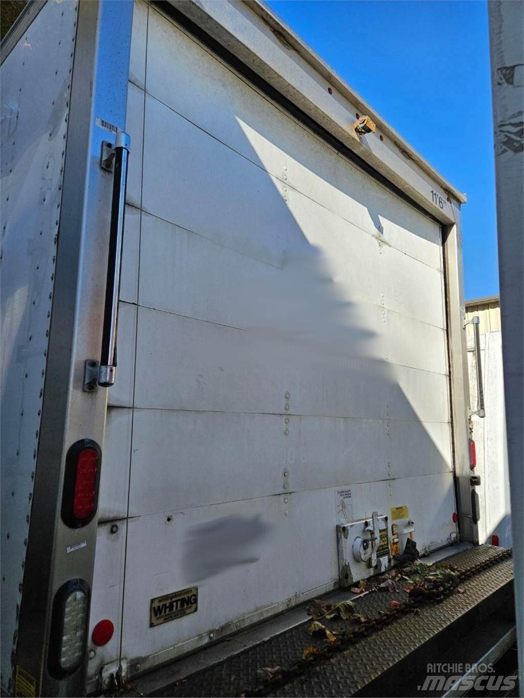 Hino 268 Samochody ciężarowe ze skrzynią zamkniętą