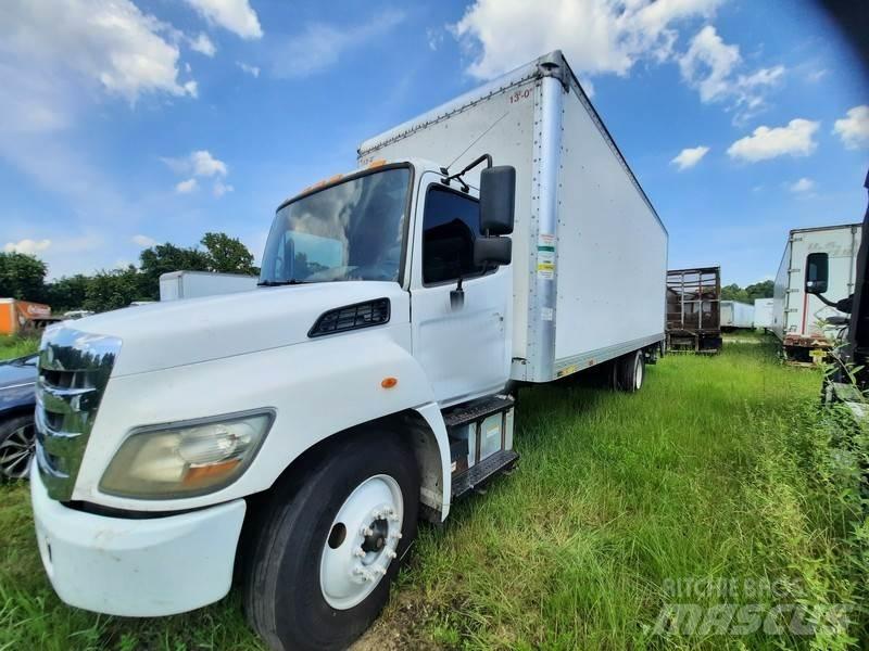 Hino 268 Samochody ciężarowe ze skrzynią zamkniętą