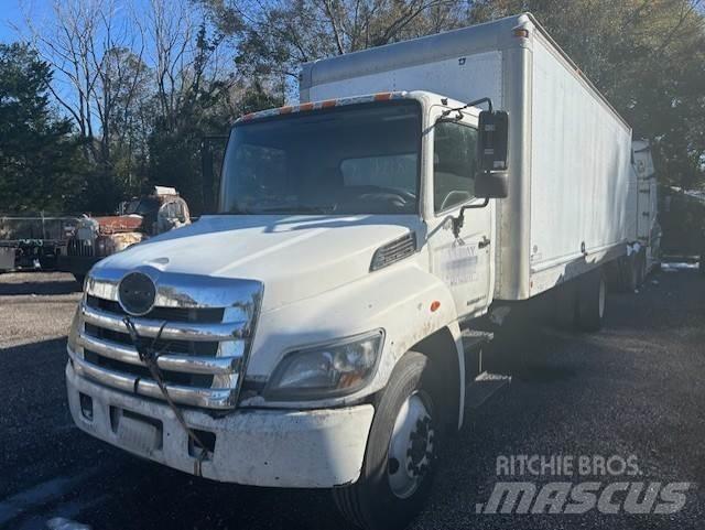 Hino 268 Samochody ciężarowe ze skrzynią zamkniętą